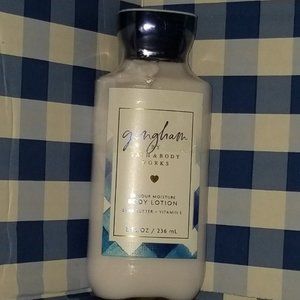 GINGHAM BODY LOTION - BATH & BODY WORKS !